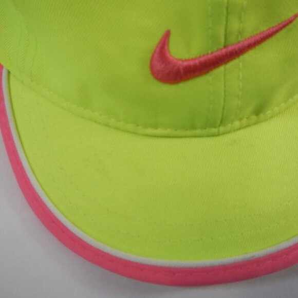 Youth Nike Just Do It Neon Green & Pink Trim Adjustable Hat Size 4-6X - Picture 6 of 6